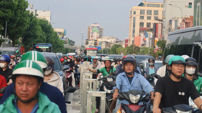Voorgestelde routekaart en ondersteuningsniveaus voor de omschakeling van benzinevoertuigen naar elektrische en groene energievoertuigen in Ho Chi Minh-stad.