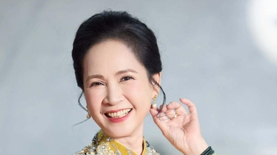 L'artista del popolo Lan Hương è membro della giuria del concorso di bellezza.