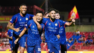 CAHN lwn. Becamex TPHCM: Satu sambutan kegemilangan di Stadium Hari Hang yang keramat.