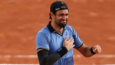 Berrettini dan Cerundolo menang dalam pertandingan maraton yang menegangkan dan bersejarah di Roland Garros.