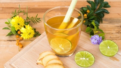 Ar trebui persoanele cu reflux acid să bea lămâie și miere?