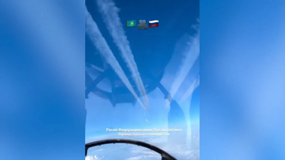 Během Putinovy ​​návštěvy upoutal pozornost pozoruhodný okamžik na obloze.