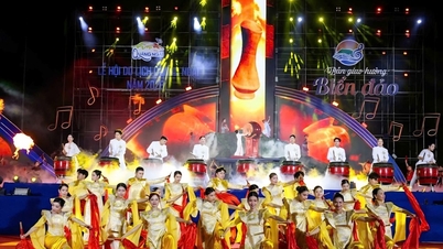 "꽝응아이 - 바다와 섬의 교향곡"은 활기 넘치는 축제 시즌의 시작을 알립니다.