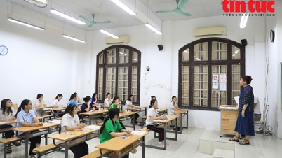 ໃນຕອນເຊົ້າຂອງວັນທີ 31 ພຶດສະພາ, ມີນັກຮຽນເກືອບ 124.000 ຄົນໃນຮ່າໂນ້ຍໄດ້ສອບເສັງຄະນິດສາດ.