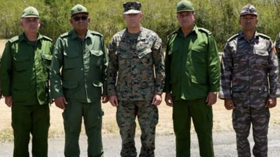 Líderes militares dos EUA e de Cuba realizaram um encontro raro em Guantánamo.