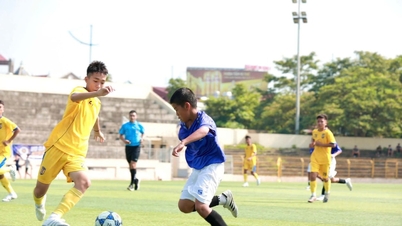 U13 Song Lam Nghe An is klaar om "het nationale U13-kampioenschap op zijn kop te zetten" met hun gedreven speelstijl.