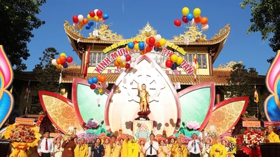 Feierliche Buddha-Geburtstagsfeier, Buddhistischer Kalender 2570, in Da Nang