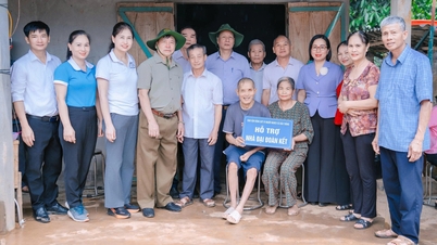 L'association des habitants de Hai Phong à Lao Cai soutient ses membres dans la construction de maisons.