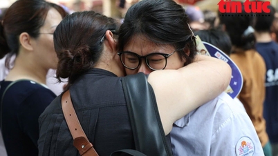 Aufnahmeprüfung für die 10. Klasse in Hanoi: Die Prüfungsfragen spiegeln reale Situationen genau wider, und der Prüfungsprozess wird ernst genommen.