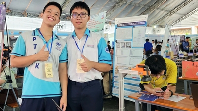 Dua sahabat yang berspesialisasi dalam matematika di Sekolah Menengah untuk Anak Berbakat berbagi rahasia mereka untuk 'lulus ujian' kelas 10.