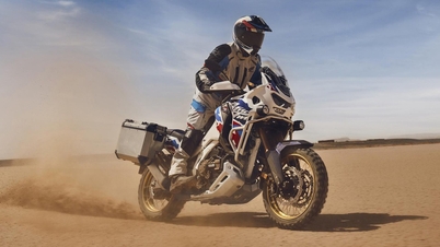 Motosikal off-road Honda Africa Twin 2026 tiba di Vietnam, dengan harga bermula dari 540.9 juta VND.