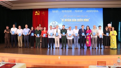 Презентація книги: «Заради людей ми забуваємо про себе»