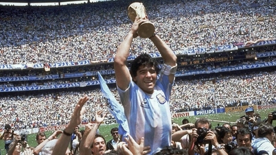 Storia dei Mondiali del 1986: Maradona diventa famoso per la "Mano di Dio".