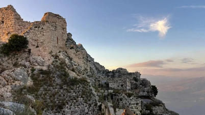 Το Ισραήλ καταλαμβάνει τον στρατηγικό λόφο Μποφόρ στο νότιο Λίβανο.
