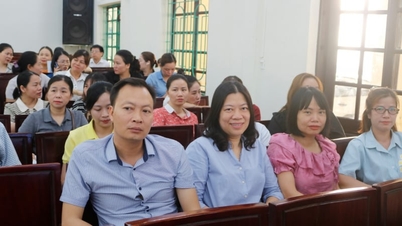 Kelurahan Thai Binh, Provinsi Hung Yen (dahulu bagian dari Provinsi Thai Binh), menyelenggarakan konferensi penting terkait transformasi digital.