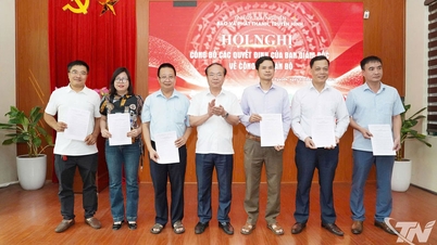 Thai Nguyen Newspaper and Radio & Television jmenuje vedoucí specializovaných oddělení a přidružených jednotek.