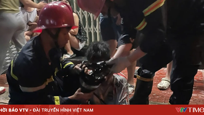 Zwei Kinder, die bei einem Großbrand eingeschlossen waren, konnten rechtzeitig gerettet werden.