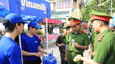 Vinamilk joins hands to spread the message of "a peaceful homeland" with 40,000 products for the community.