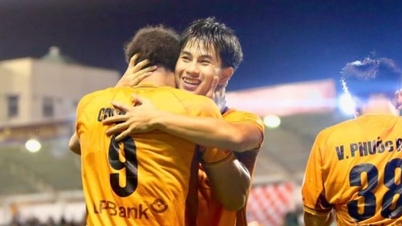 Tran Gia Bao zazářil, když HAGL prohrál 3:1 a vyhnul se sestupu ve V-League.