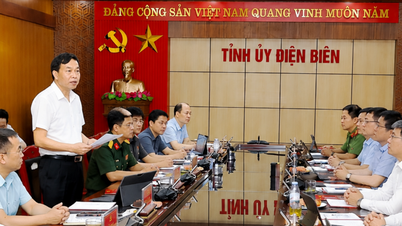 The Standing Committee of the Dien Bien Provincial Party Committee worked with the Supervisory Team of the Central Inspection Committee.