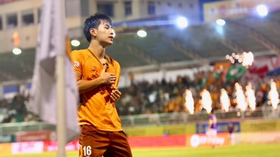 Ett porträtt av det 18-åriga "underbarnet" som just gjorde mål mot Hanoi FC och hjälpte HAGL att undvika nedflyttning.