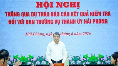 Premierminister Le Minh Hung: Hai Phong muss bei der Innovation seines Wachstumsmodells und der digitalen Transformation eine Vorreiterrolle einnehmen.