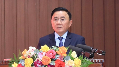 Bộ Chính trị thí điểm phân cấp cho Thường trực Đảng ủy MTTQ, các đoàn thể Trung ương