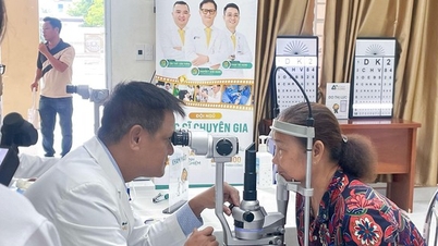 Asia Eye Hospital voert oogonderzoek uit bij inwoners van Long Hai.