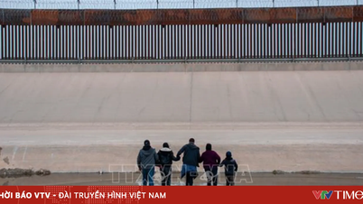 USA förtydligar nya regler för gröna kort-förfaranden som har väckt stor debatt.