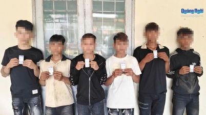 Un groupe d'adolescents a été surpris en train de consommer des substances illégales.