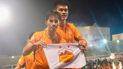 Tin tối (1/6): "Thần đồng" 18 tuổi của HAGL sắp "vượt vũ môn"