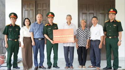 Phu Thai'de savaş gazisi için ev yapımı amacıyla 100 milyon VND bağışlandı.
