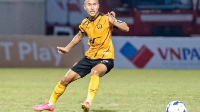 Doan Ngoc Tan se despede do Dong A Thanh Hoa Club com o coração pesado.