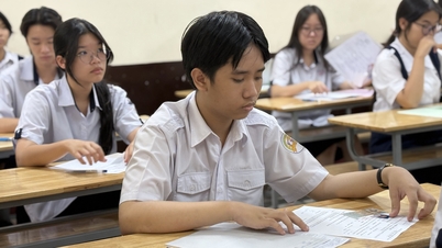 Questa mattina, gli studenti di Ho Chi Minh City hanno sostenuto l'esame finale per l'ammissione alla decima classe (equivalente alla seconda superiore) del 2026.
