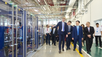 La città di Ho Chi Minh ha individuato otto compiti chiave per raggiungere una crescita economica continua a doppia cifra per 20 anni.