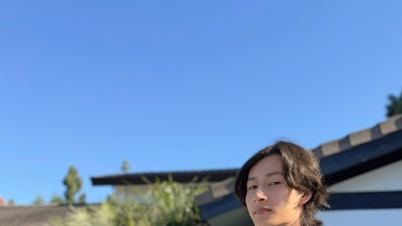 Bao Nam, son of Miss Vietnam Jennifer Pham, appeared dapper at his high school prom.