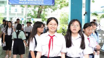 Peperiksaan matematik itu boleh diuruskan, dan calon-calon gembira kerana telah menamatkan peperiksaan kemasukan darjah 10.