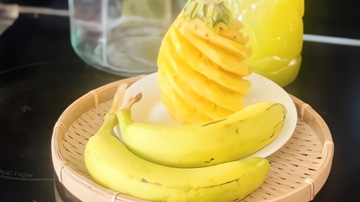 Deze vrucht, ook wel bekend als de "koning van vitamine C", helpt ontstekingen te verminderen en bevordert de spijsvertering. In combinatie met de "koning van kalium" levert het een verfrissend zomerdrankje op.