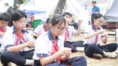 หัวหน้าทีม 82 คนเข้าร่วมงานเทศกาลหัวหน้าทีมดีเด่นระดับเมือง