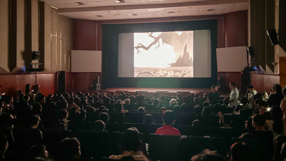 El público joven disfrutó de las películas vietnamitas-suecas.
