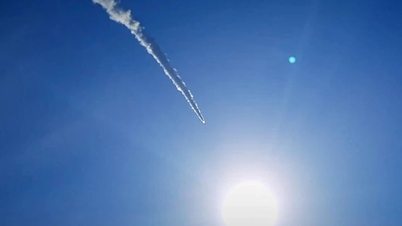 Russland startet großangelegte Angriffe auf militärische Ziele in der gesamten Ukraine.