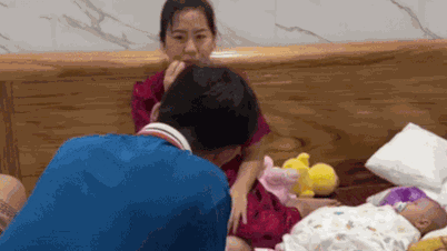 The in-laws are "dizzy" because their four daughters-in-law have given birth in a row.