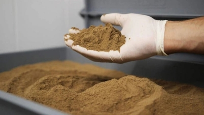 Het Ministerie van Landbouw en Plattelandsontwikkeling reageert op de regelgeving betreffende het testen op besmetting met DNA van herkauwers in geïmporteerd dierlijk eiwitpoeder.