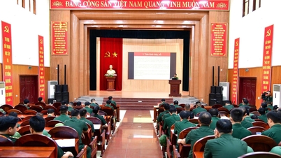 A Ninh Binh Tartományi Határőrség Parancsnoksága tűzmegelőzési és tűzoltási képzést tartott.