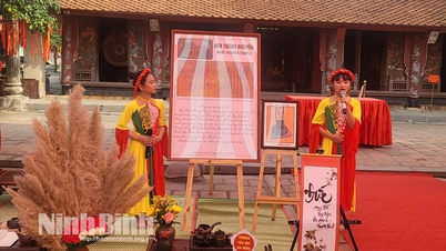 Memperkukuhkan barisan ideologi dengan memahami dan berbangga dengan sejarah dan budaya tradisional kita.