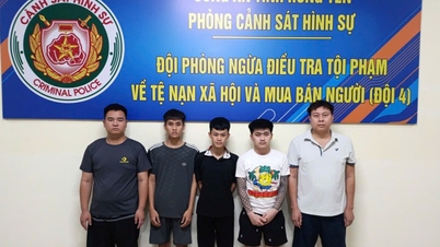 បុគ្គល​ប្រាំ​នាក់​ត្រូវ​បាន​ចោទប្រកាន់​ពី​បទ​បង្កើត «ក្រុមហ៊ុន​សែល» និង​បើក​គណនី​ធនាគារ​ជាង 100 ដើម្បី​លក់​ទៅ​ឲ្យ​ឧក្រិដ្ឋជន​នៅ​ក្នុង​ប្រទេស​កម្ពុជា។