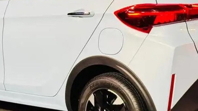 រថយន្ត hatchback ប្រភេទ A-segment មានតម្លៃ 128 លានដុង ជាមួយនឹងការរចនាដ៏ទាក់ទាញ និងពោរពេញដោយបច្ចេកវិទ្យា ដែលមានតម្លៃពាក់កណ្តាលនៃតម្លៃរថយន្ត Kia Morning ឬ Hyundai Grand i10 ដែលអាចប្រៀបធៀបទៅនឹងរថយន្ត Honda SH។