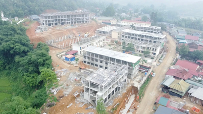 Mempercepatkan penyiapan sekolah berasrama penuh di wilayah sempadan Thanh Hoa sebelum tahun persekolahan baharu.