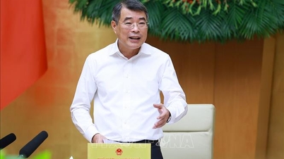 Premiärminister Le Minh Hung: Fokusera på lösningar för att öka tillväxten och sträva efter att uppnå tvåsiffriga tillväxtmål.