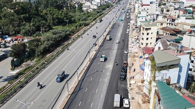 Hanói propõe interromper o projeto da Ponte Branca na Rua Giai Phong após mais de 10 anos de inatividade.